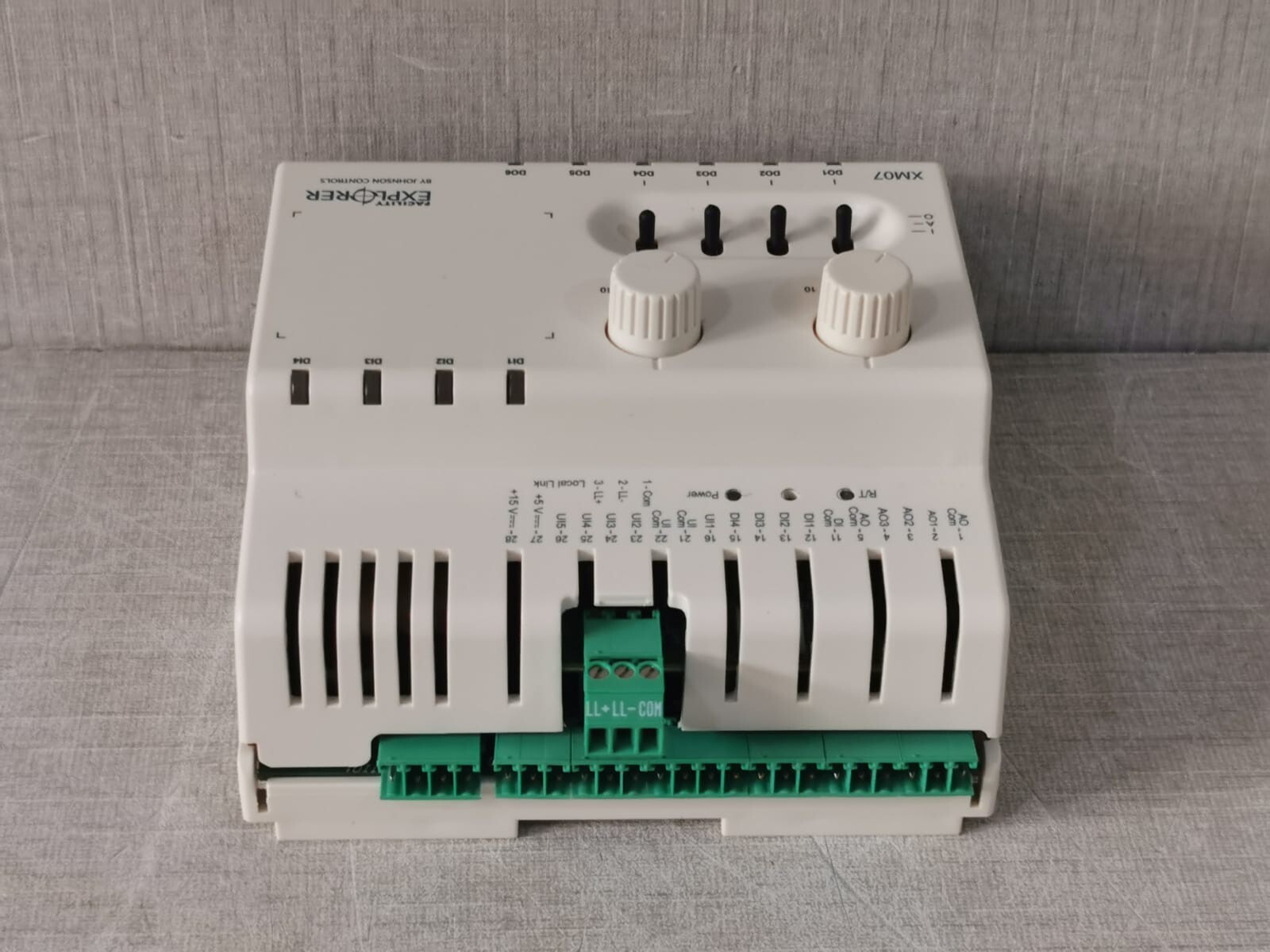 Johnson Controls XM07X51-000C XM07 Johnson Controls Facility Explorer LP-XM07X51-000C Field Controller 7