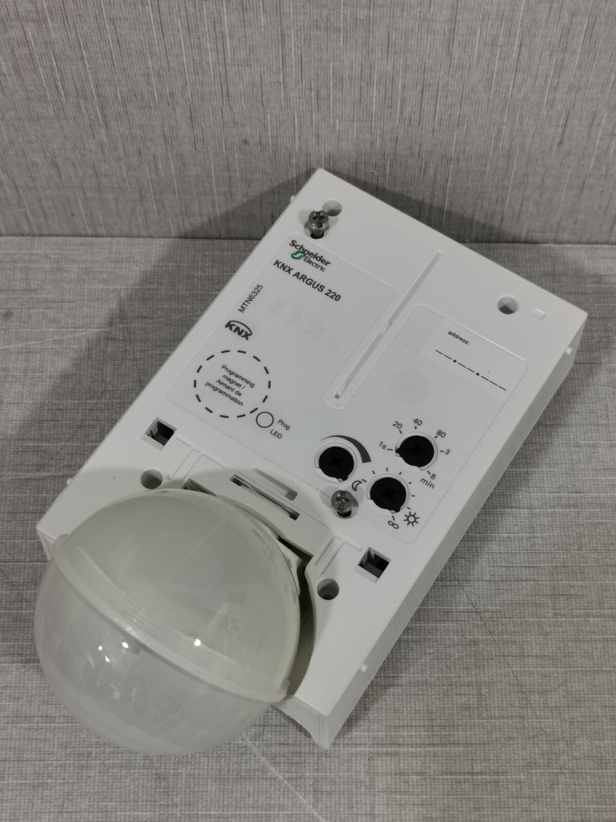 Schneider Electric MTN632519 SCHNEIDER ELECTRIC MTN632519/MTN6325 KNX ARGUS 220 POLAR WHITE 9
