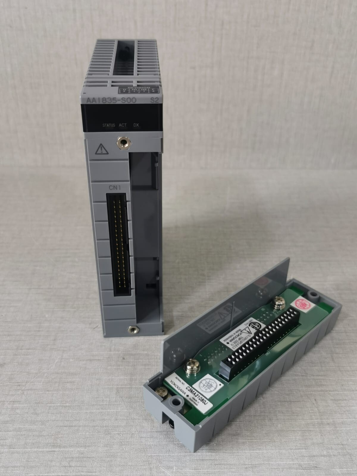 Yokogawa AAI835-S00 AAI835 Yokogawa AAI835-S00 S2 Analog I/O Module with ATK4A-00 S1 2