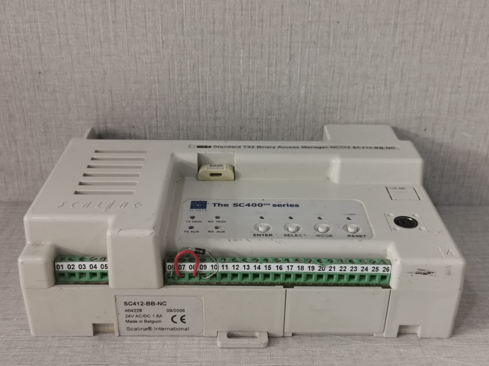 Scaline SC412-BB-NC SCALINE SC412-BB-NC / SC400 SERIES 4