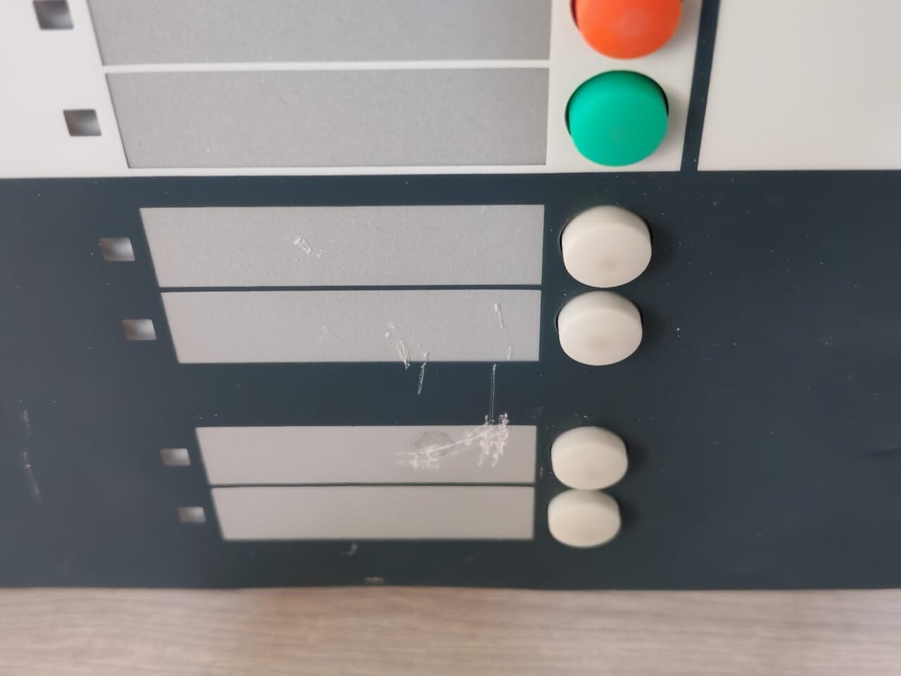 Siemens FCM7201-Z3 SIEMENS FCM7201-Z3 FIRE CONTROL PANEL A5Q00018923-R-WITH DAMAGED 2