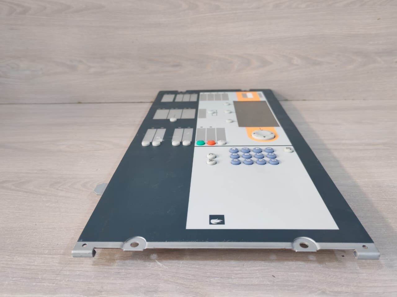 Siemens FCM7201-Z3 SIEMENS FCM7201-Z3 FIRE CONTROL PANEL A5Q00018923-R-WITH DAMAGED 8