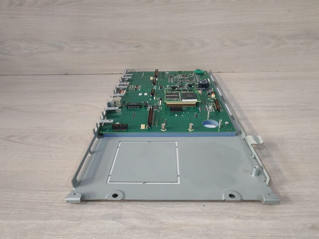 Siemens FCM7201-Z3 SIEMENS FCM7201-Z3 FIRE CONTROL PANEL A5Q00018923-R-WITH DAMAGED 10