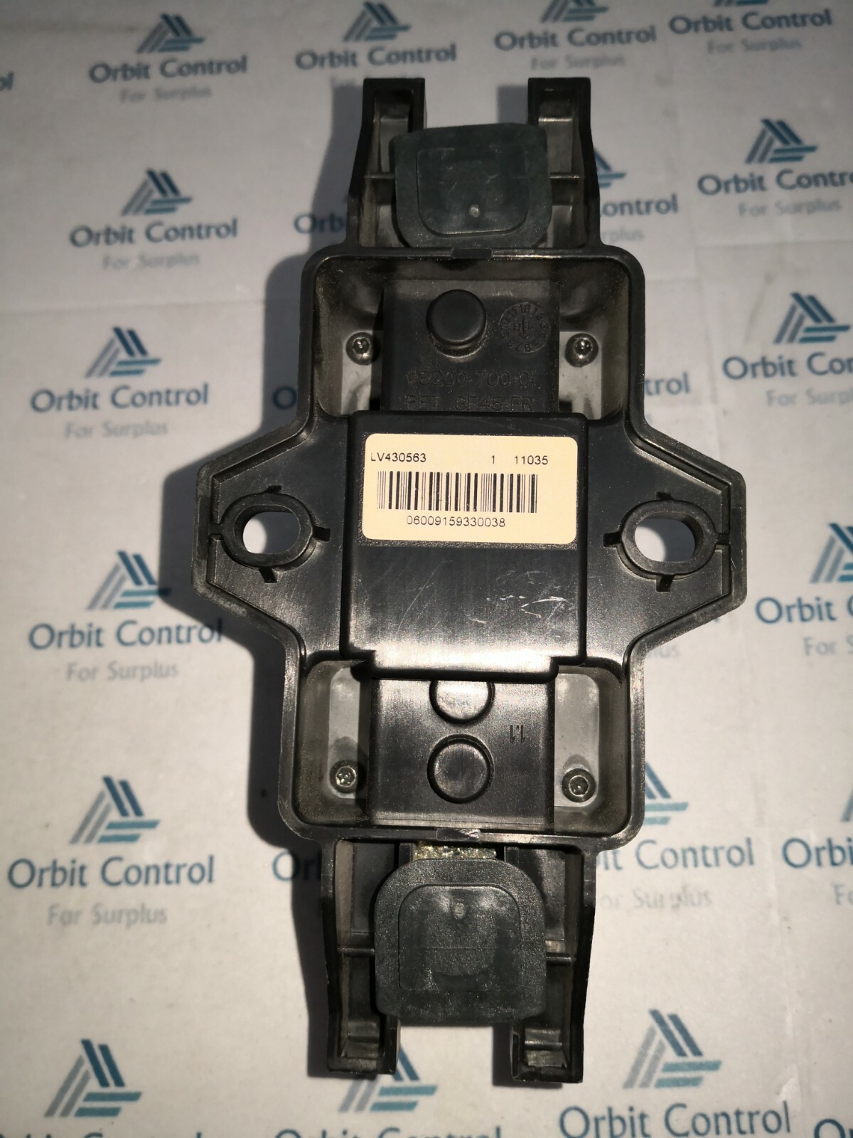 Schneider Electric NSX-150 Schneider Electric LV430563 TC Neutral External 150/250A NSX 150/250 3P 5