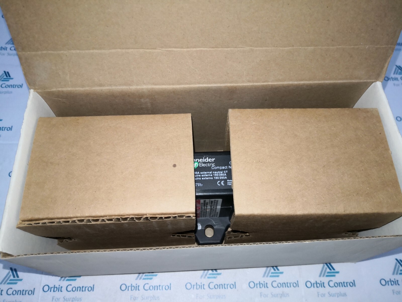 Schneider Electric NSX-150 Schneider Electric LV430563 TC Neutral External 150/250A NSX 150/250 3P 6