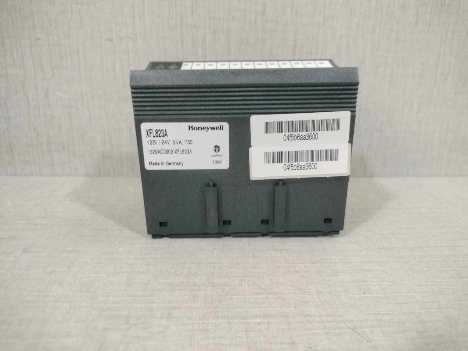Honeywell XFL823A Honeywell XFL823A Distributed I/O 12 Digital Input Module W/ FILTHY & 7