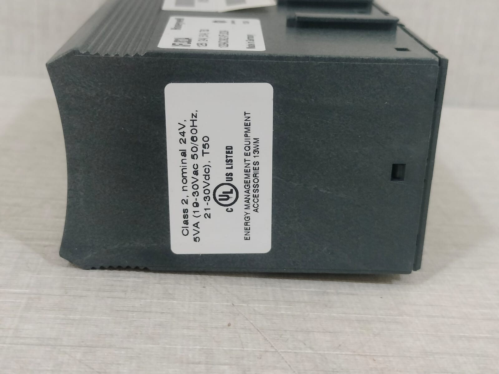 Honeywell XFL823A Honeywell XFL823A Distributed I/O 12 Digital Input Module W/ FILTHY & 8