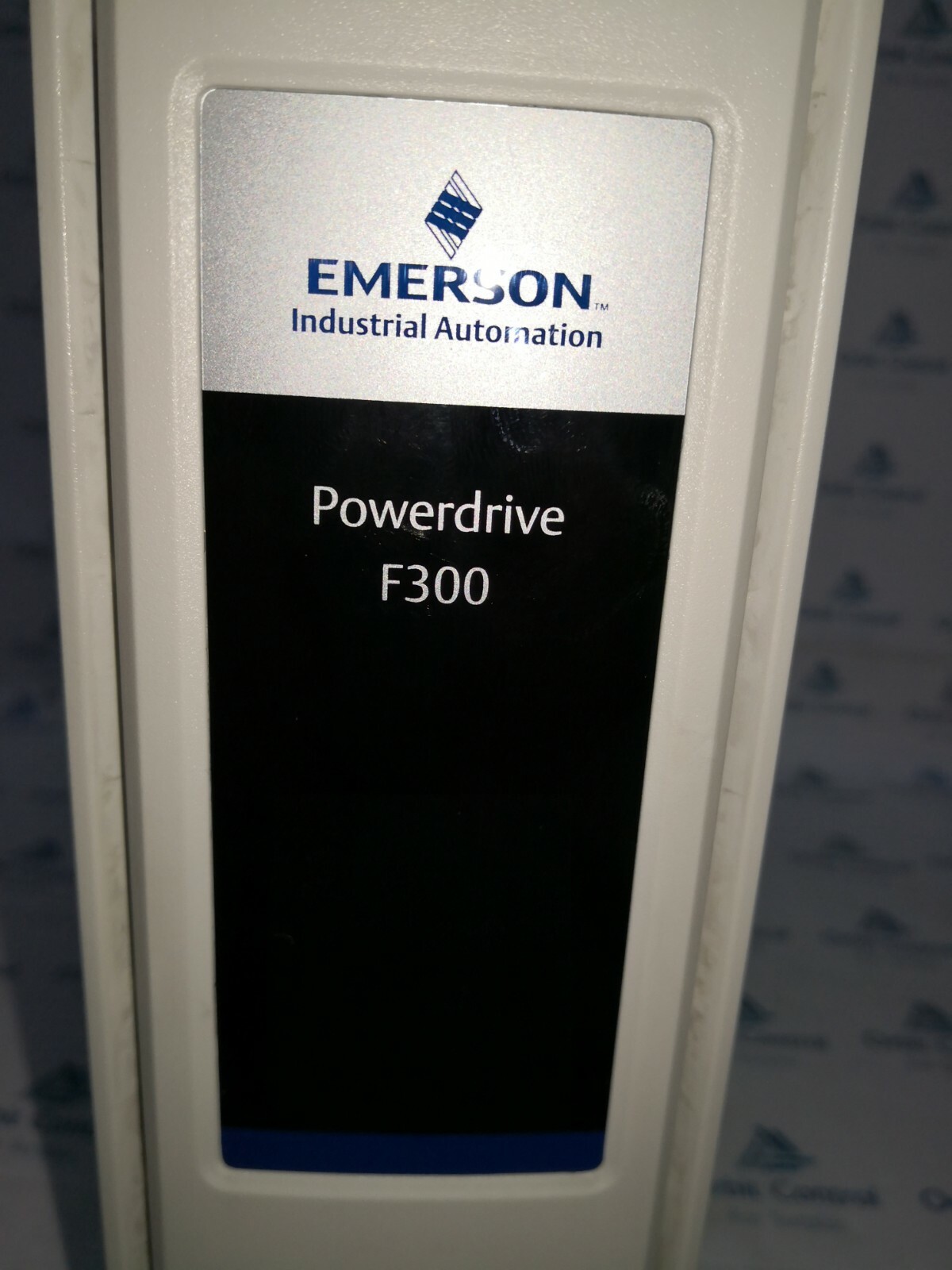 Emerson F300-034 Emerson Powerdrive F300 Frequency controllers / F300-034 00077 A / 3.0 K.W 7