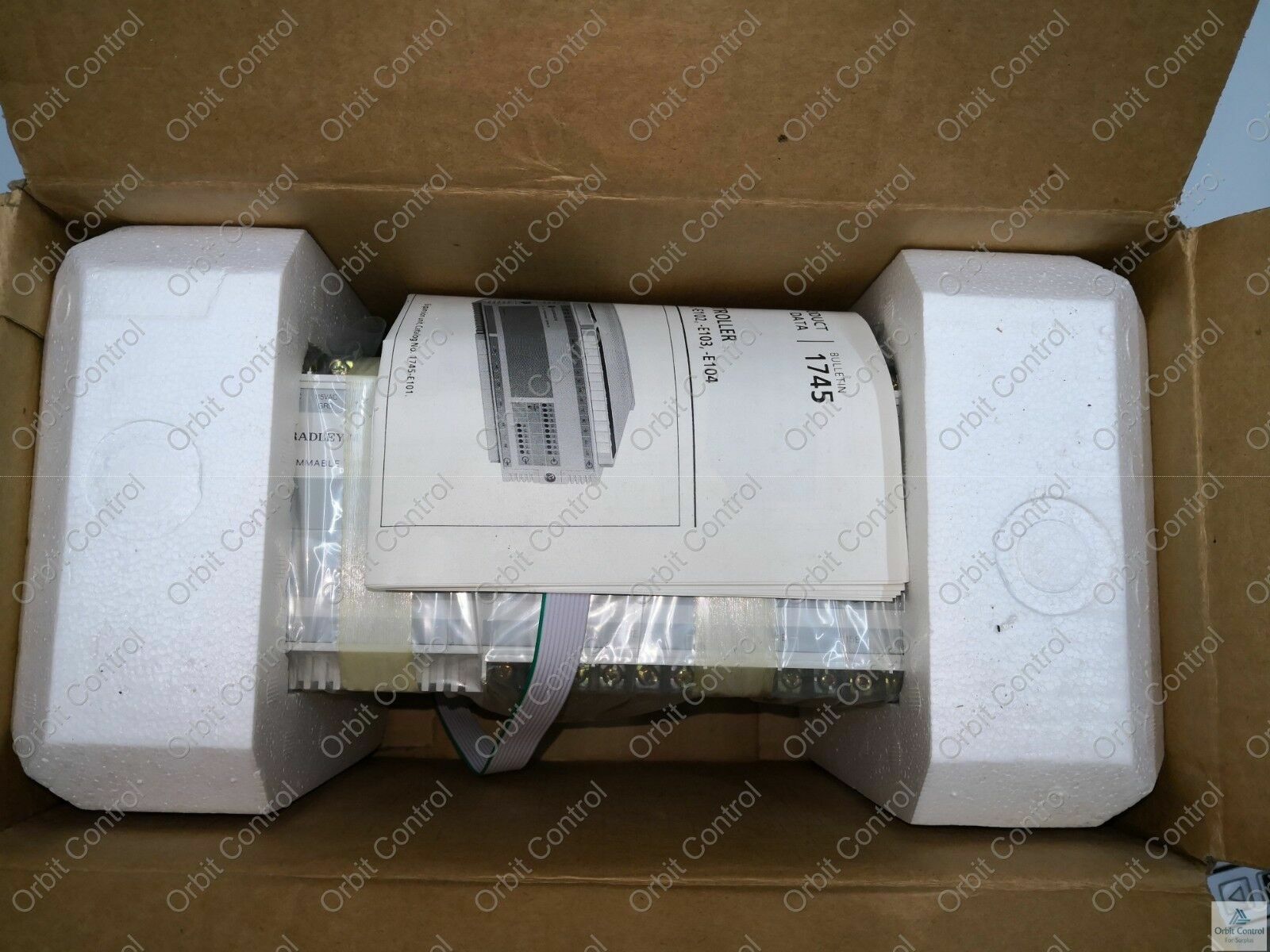 Rockwell Automation 1745-E101 ALLEN-BRADLEY 1745-E101 Ser B SLC 100 Programmable Controller Expansion Unit 2