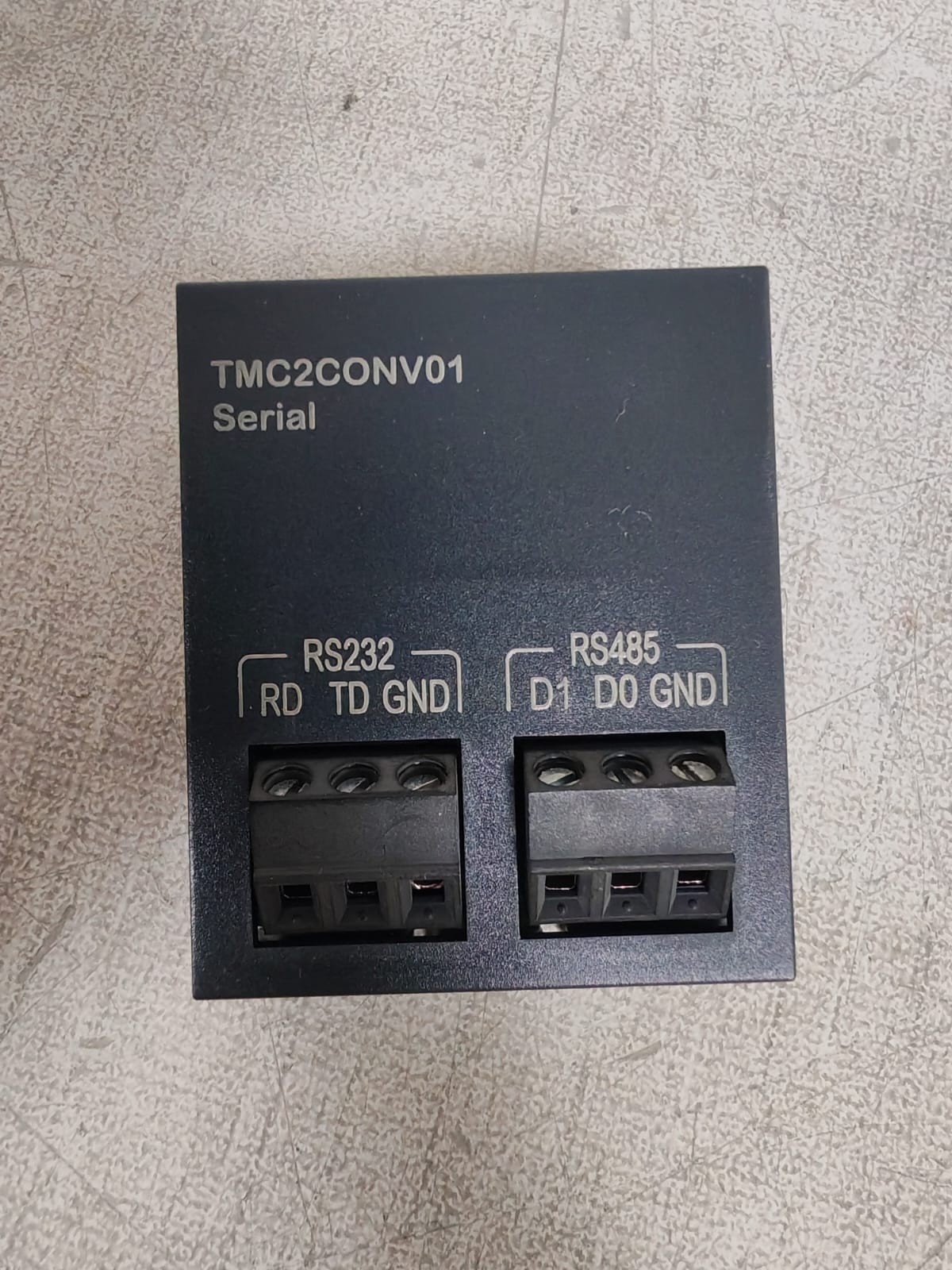 Schneider Electric M221 TMC2CONV01 Schneider Electric Modicon M221 Serial line cartridge 3