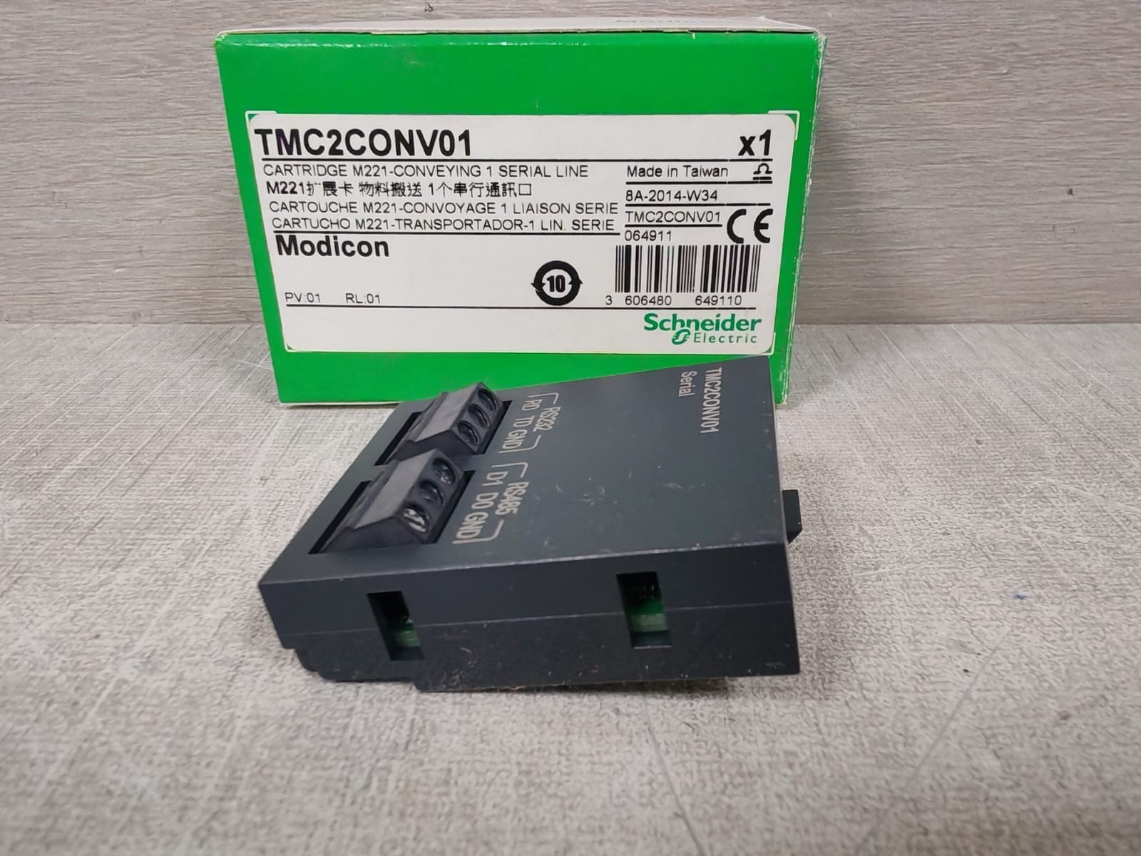 Schneider Electric M221 TMC2CONV01 Schneider Electric Modicon M221 Serial line cartridge 8