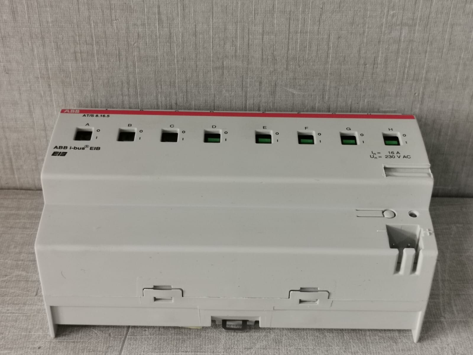 ABB GHQ-631-0047 ABB EIB AT/S 8.16.5 Switching Actuator GHQ 631 0047 R0111 5