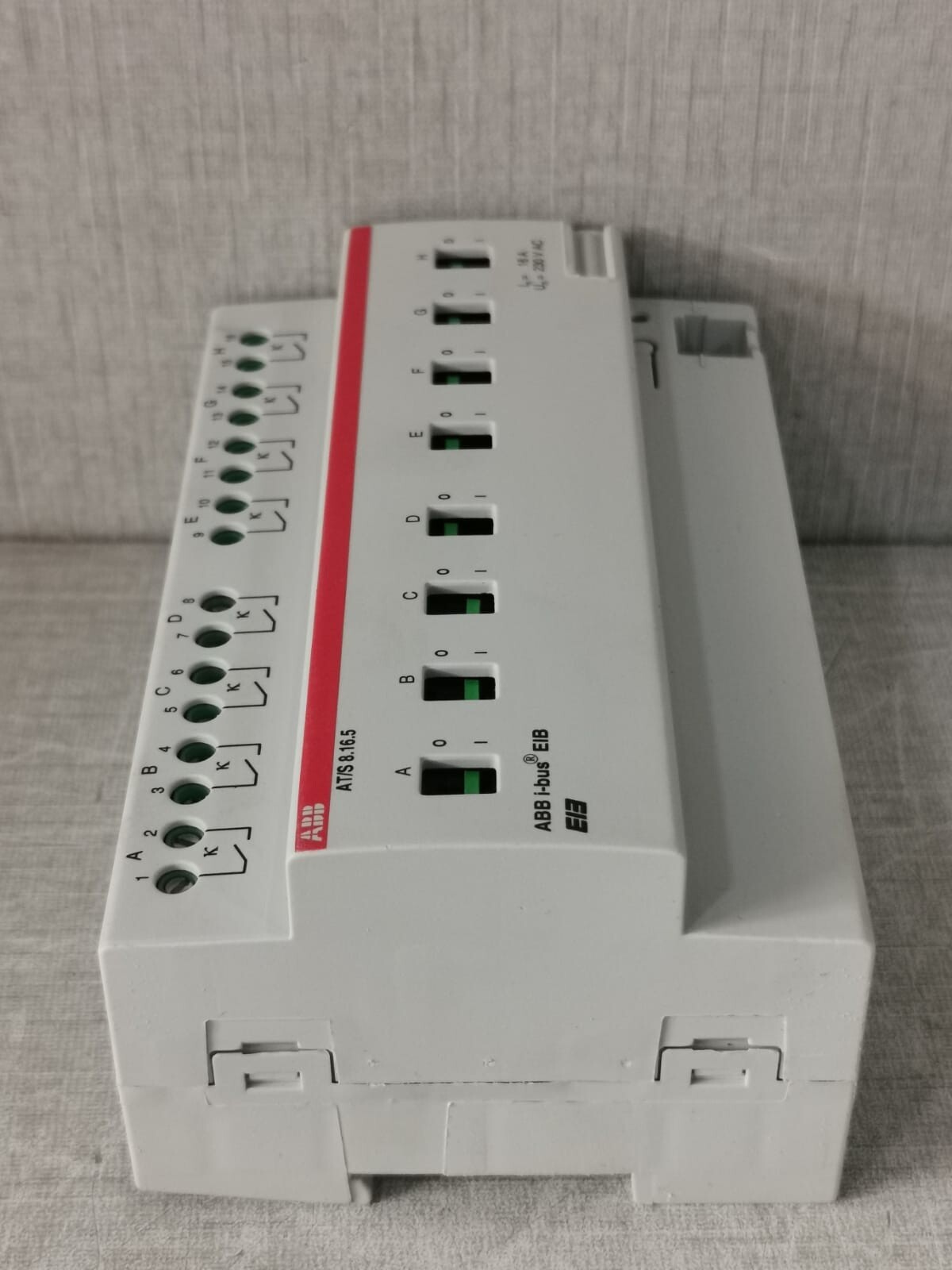 ABB GHQ-631-0047 ABB EIB AT/S 8.16.5 Switching Actuator GHQ 631 0047 R0111 7