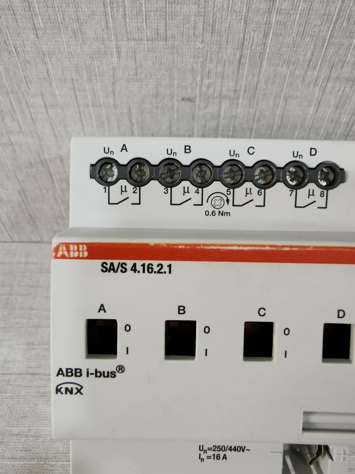 ABB SA/S4.16.2.1 ABB 2CDG110160R0011 / ABB Switch Actuator SA/S4.16.2.1 2
