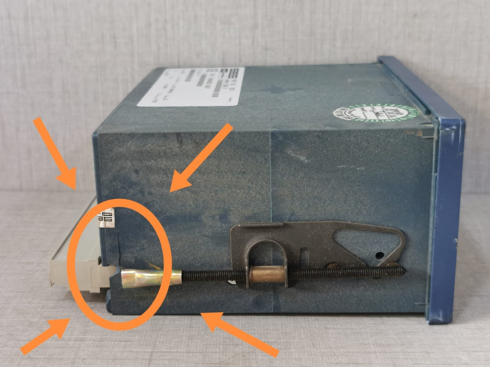 SEG PSY4-F-D SEG PSY4-F-D POWER PROTECTION 8440-1306 REV.A 5