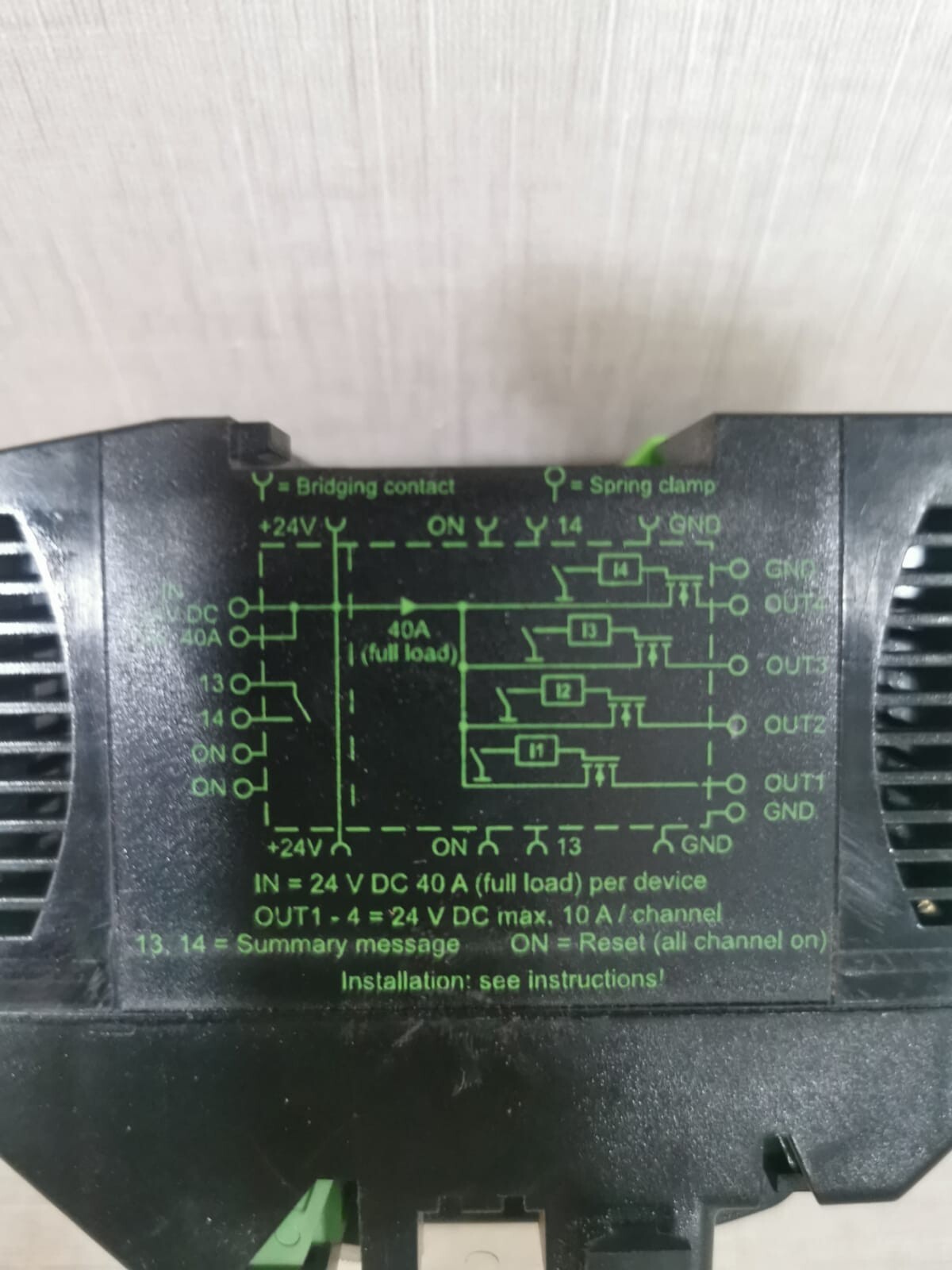 MURR ELEKTRONIK D-71570 Murr Elektronik D-71570 MICO Electronic Circuit Protection, 4 Channels 24VDC 2