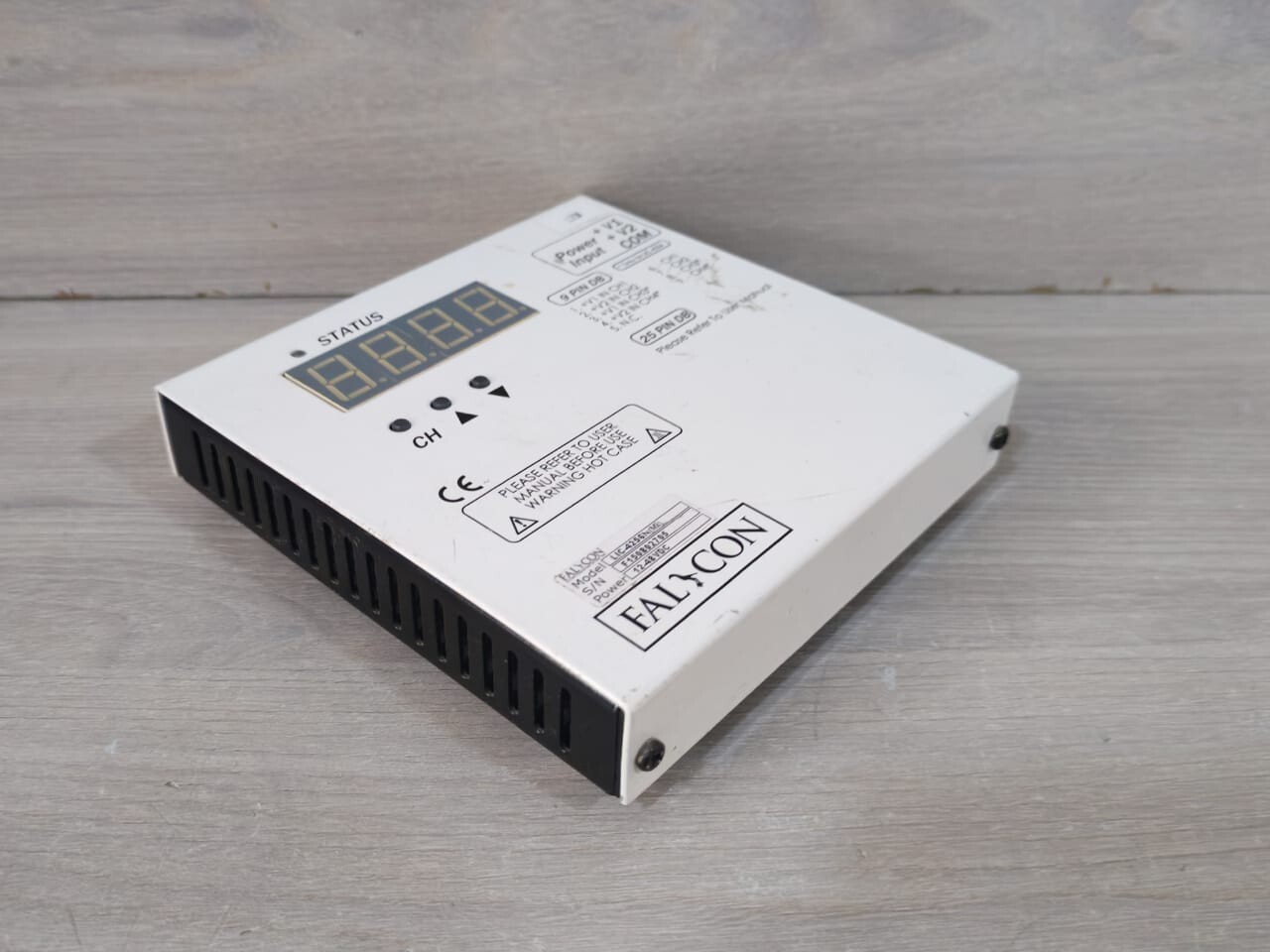 FALCON LIC-4256N FALCON LIC-4256N ( Mi ) LIGHT INTENSITY CONTROLLER 12/48 VDC / DB25pin 6