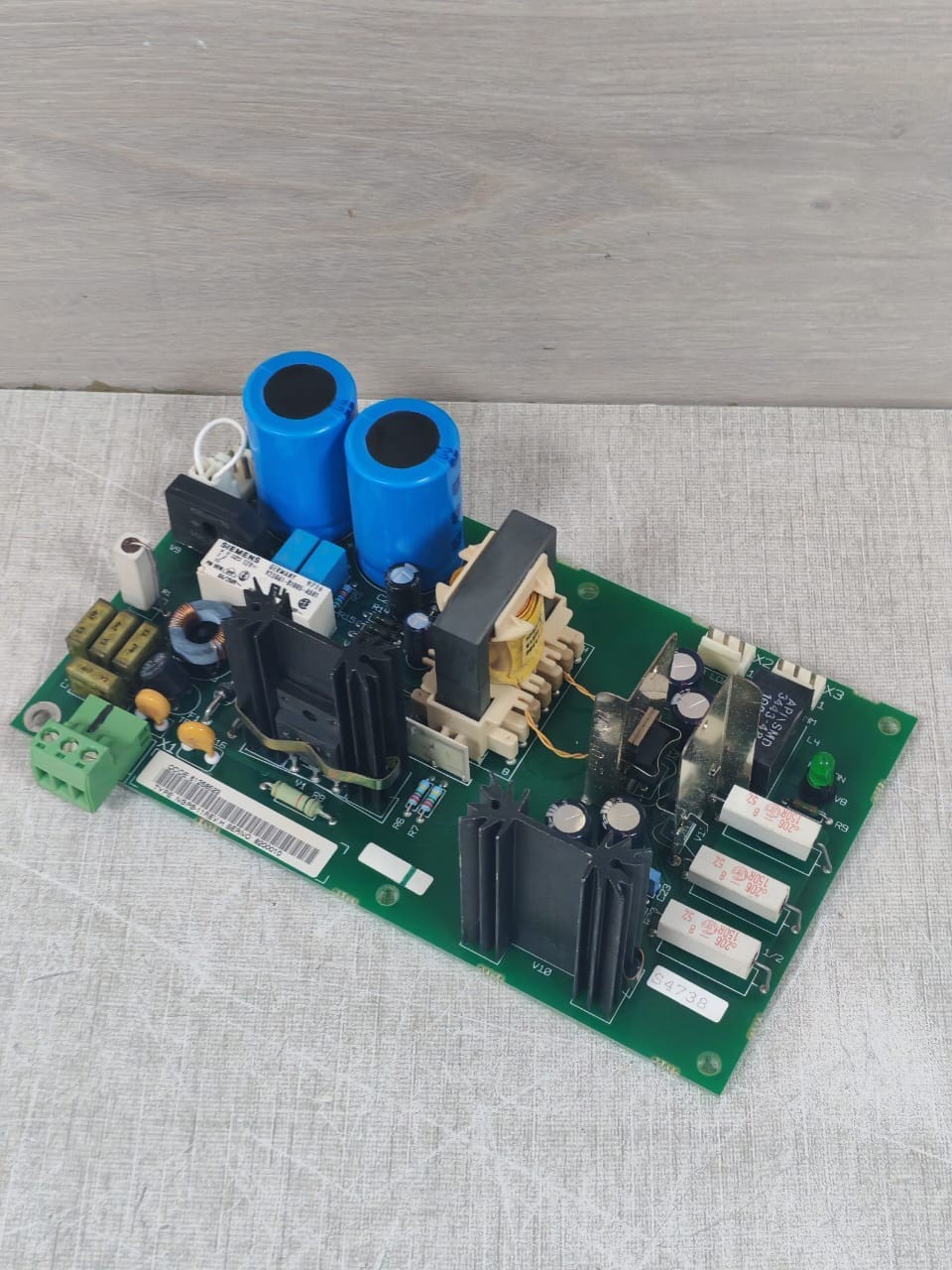 ABB NGPS-11 ABB NGPS-11 REV. H CODE: 61258523/ 61243445 E 2/2 PCB 3