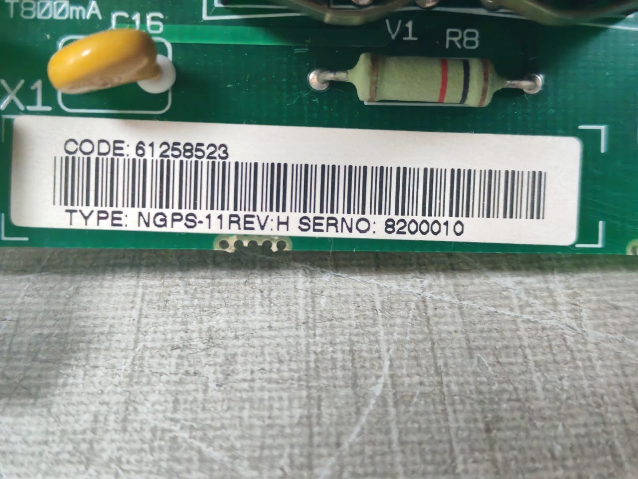 ABB NGPS-11 ABB NGPS-11 REV. H CODE: 61258523/ 61243445 E 2/2 PCB 4