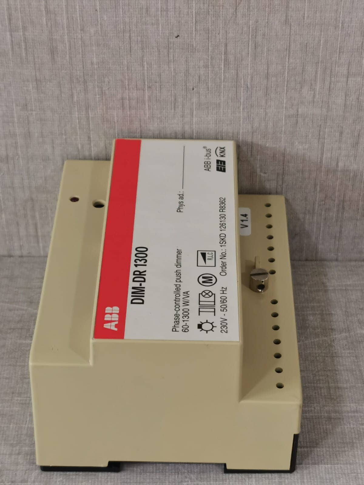 ABB DR-1300 ABB DIM-DR 1300 i-BUS Phase-Controlled Push Dimmer 5