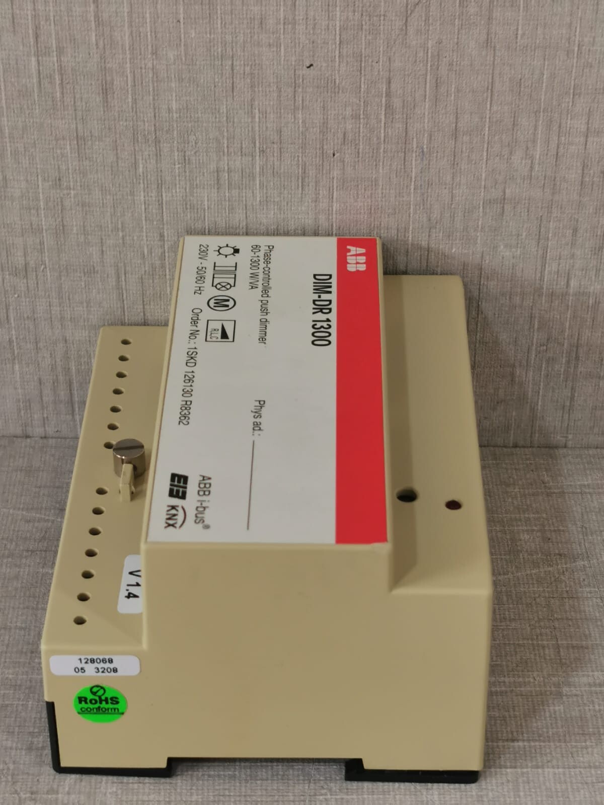 ABB DR-1300 ABB DIM-DR 1300 i-BUS Phase-Controlled Push Dimmer 6