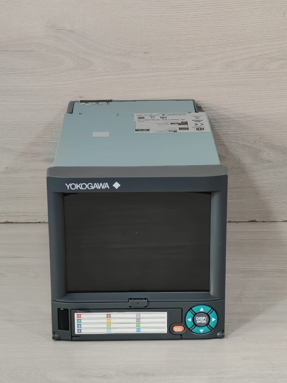 Yokogawa DX1006 -3-4-2 Yokogawa Daqstation DX1006 -3-4-2 Daqstation Chart Recorder 100-240V AC 50/60Hz 3