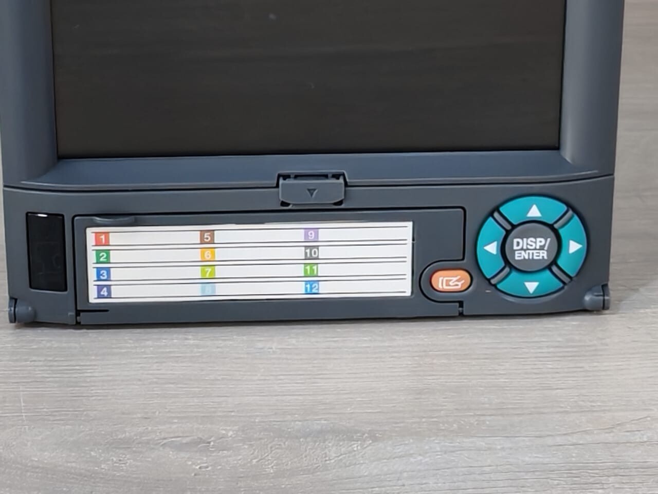 Yokogawa DX1006 -3-4-2 Yokogawa Daqstation DX1006 -3-4-2 Daqstation Chart Recorder 100-240V AC 50/60Hz 4