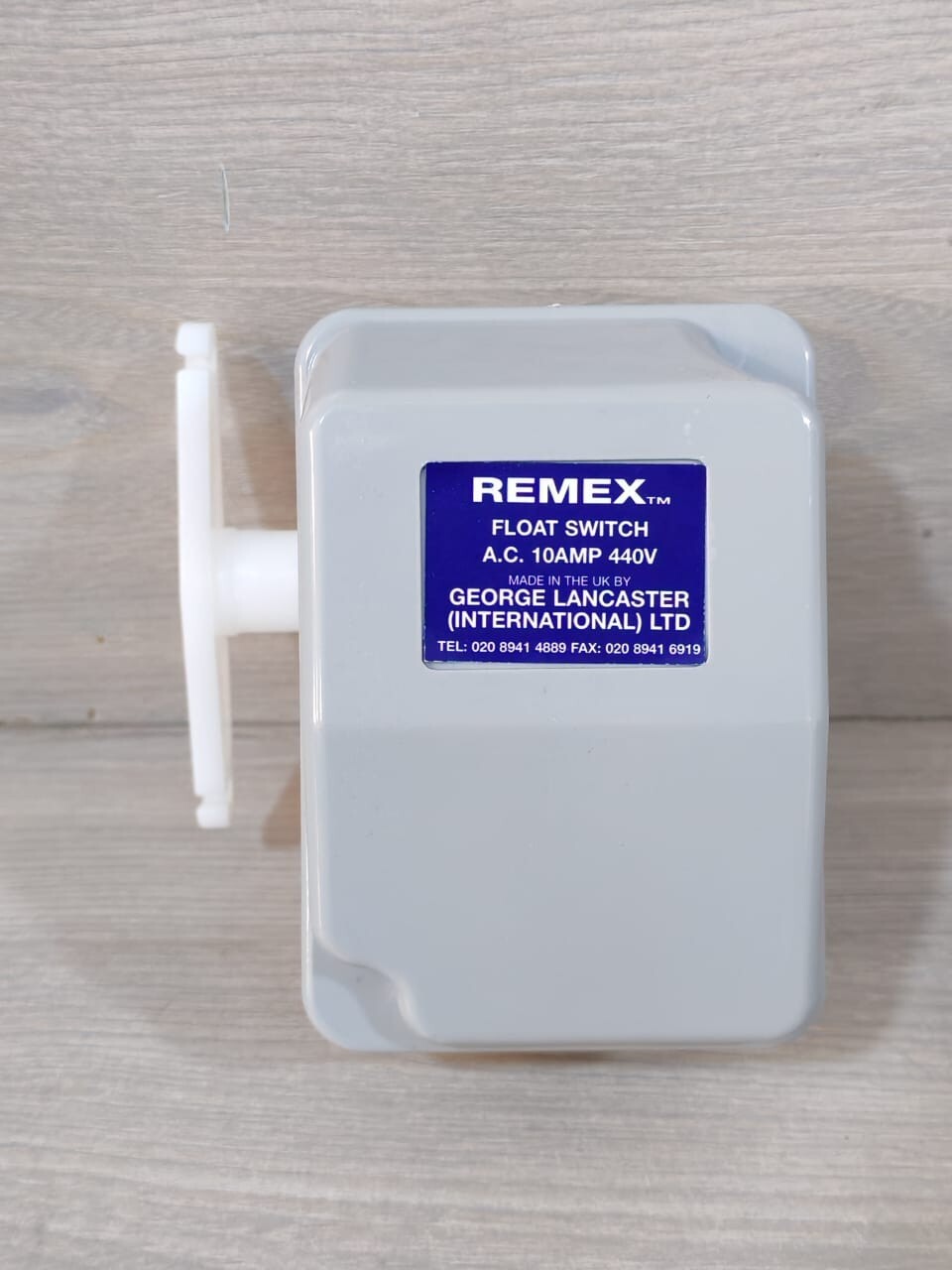 REMEX TYPE "P" REMEX FLOAT SWITCH TYPE "P" 10 AMP 3
