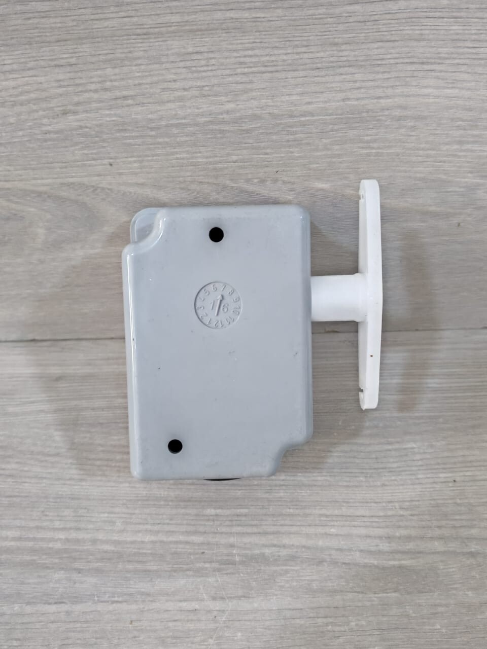 REMEX TYPE "P" REMEX FLOAT SWITCH TYPE "P" 10 AMP 9