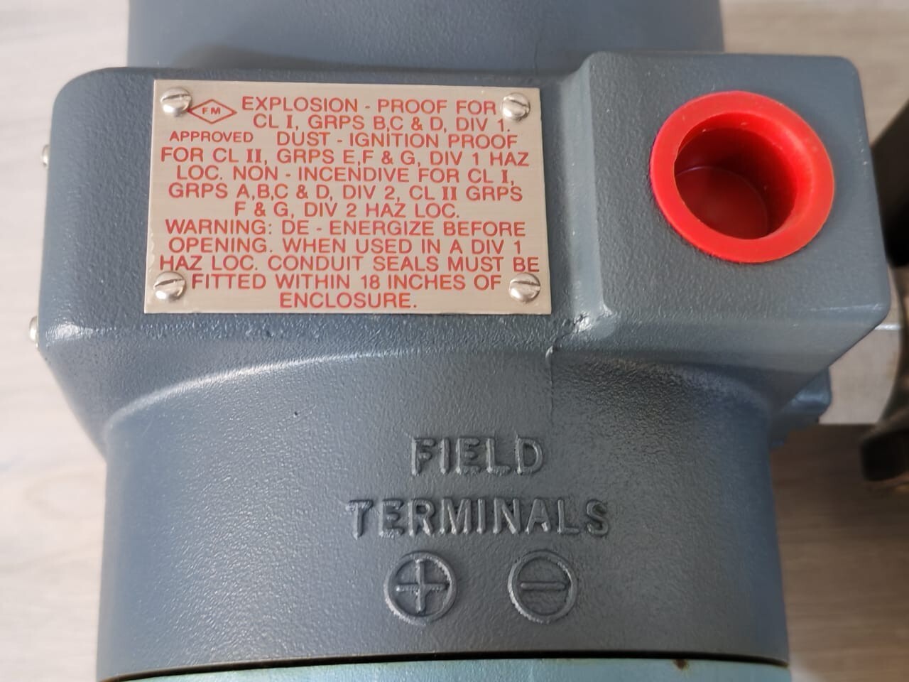Foxboro 821GM-IM1MM2-A Foxboro 821GM-IM1MM2-A Electronic Pressure Transmitter 12.5-65 VDC 7