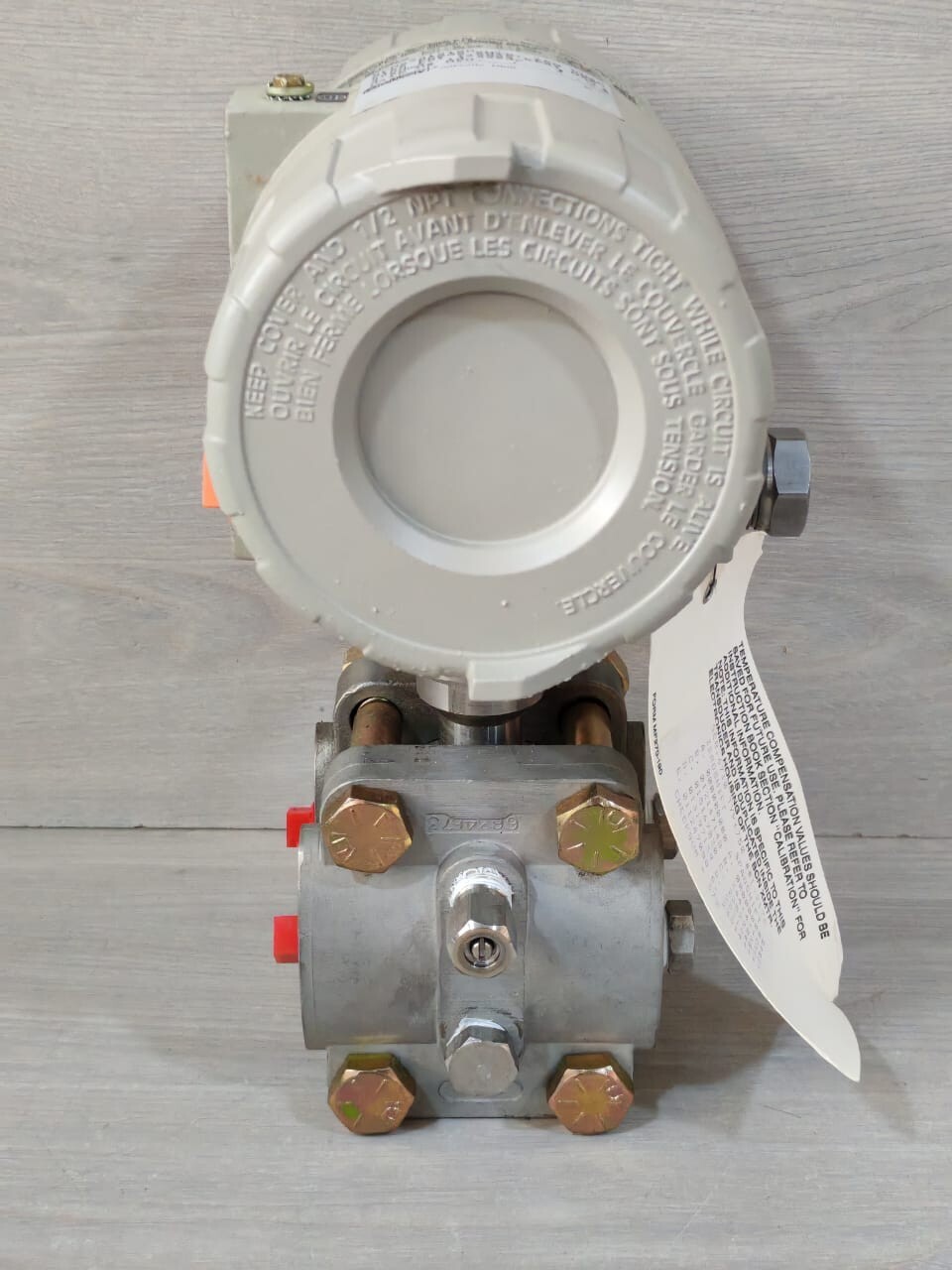 BAILEY BC XDUCER-11/93 BAILEY BCN25415150 BC XDUCER-11/93 PRESSURE TRAMITTER- W/ FILTHY BOX 2