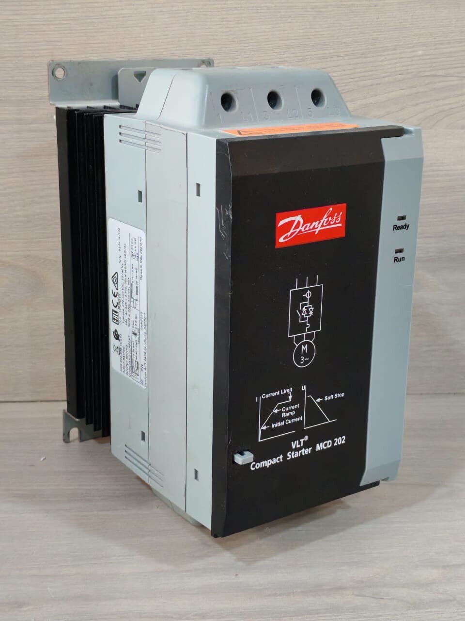 Danfoss 175G5213 DANFOSS MCD 202-030-T4-CV3 175G5213 3PHASE 200-440VAC 50/60Hz 3