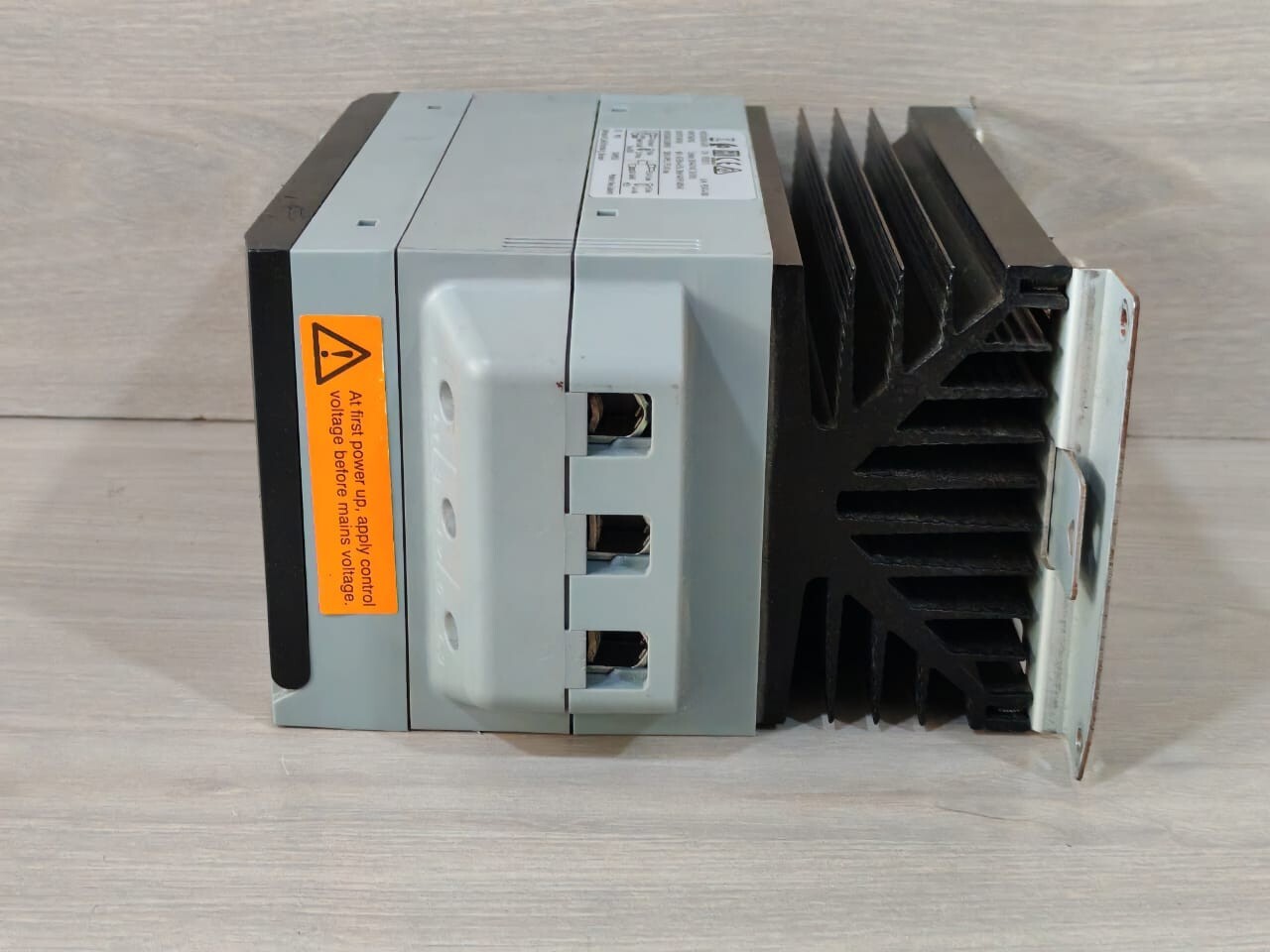 Danfoss 175G5213 DANFOSS MCD 202-030-T4-CV3 175G5213 3PHASE 200-440VAC 50/60Hz 10
