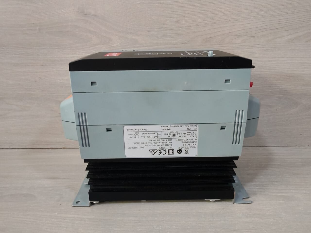 DANFOSS 175G5210 DANFOSS MCD 202-015-T4-CV3 COMPACT SOFT STARTER 175G5210 6