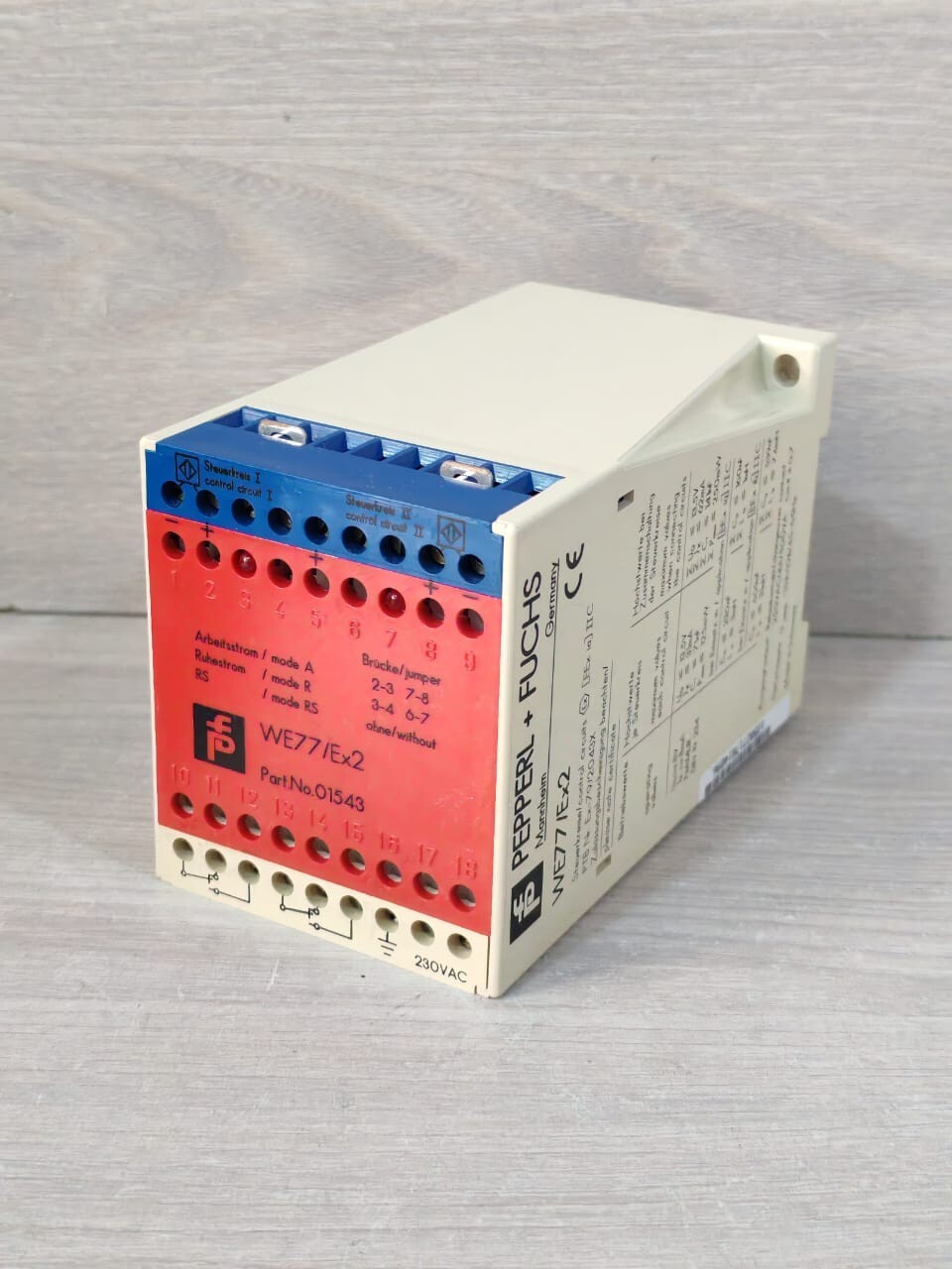 Pepperl + Fuchs WE77/EX-2 PEPPERL + FUCHS WE77/EX-2 P/N 01543 SWITCH AMPLIFIER 230VAC 5