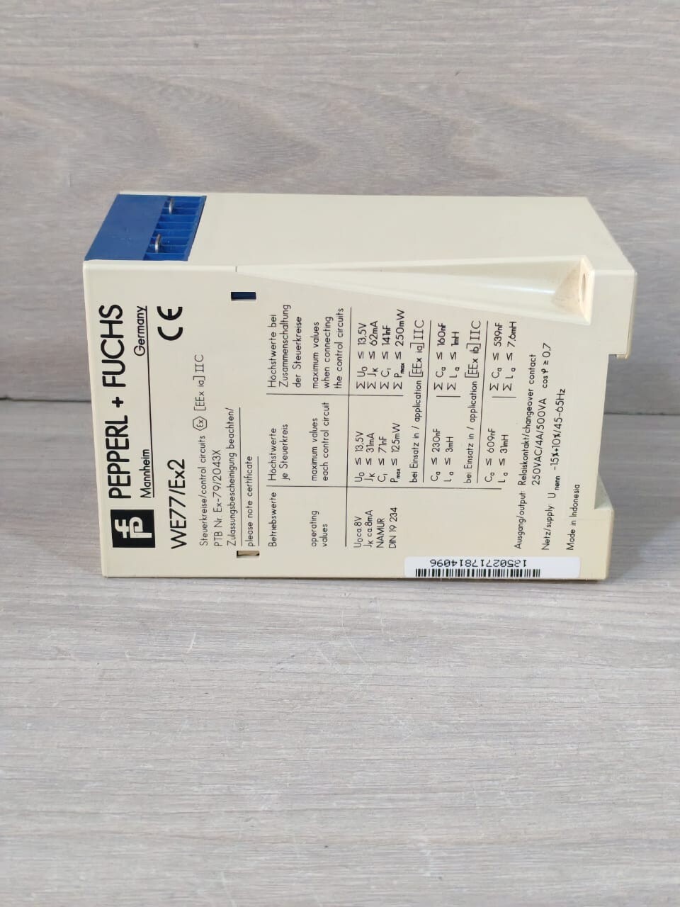 Pepperl + Fuchs WE77/EX-2 PEPPERL + FUCHS WE77/EX-2 P/N 01543 SWITCH AMPLIFIER 230VAC 7