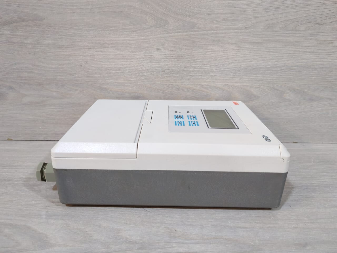 ABB ABB-4641 ABB 4641/800 DISSOLVED OXYGEN MONITORS TRANSMITTER 7