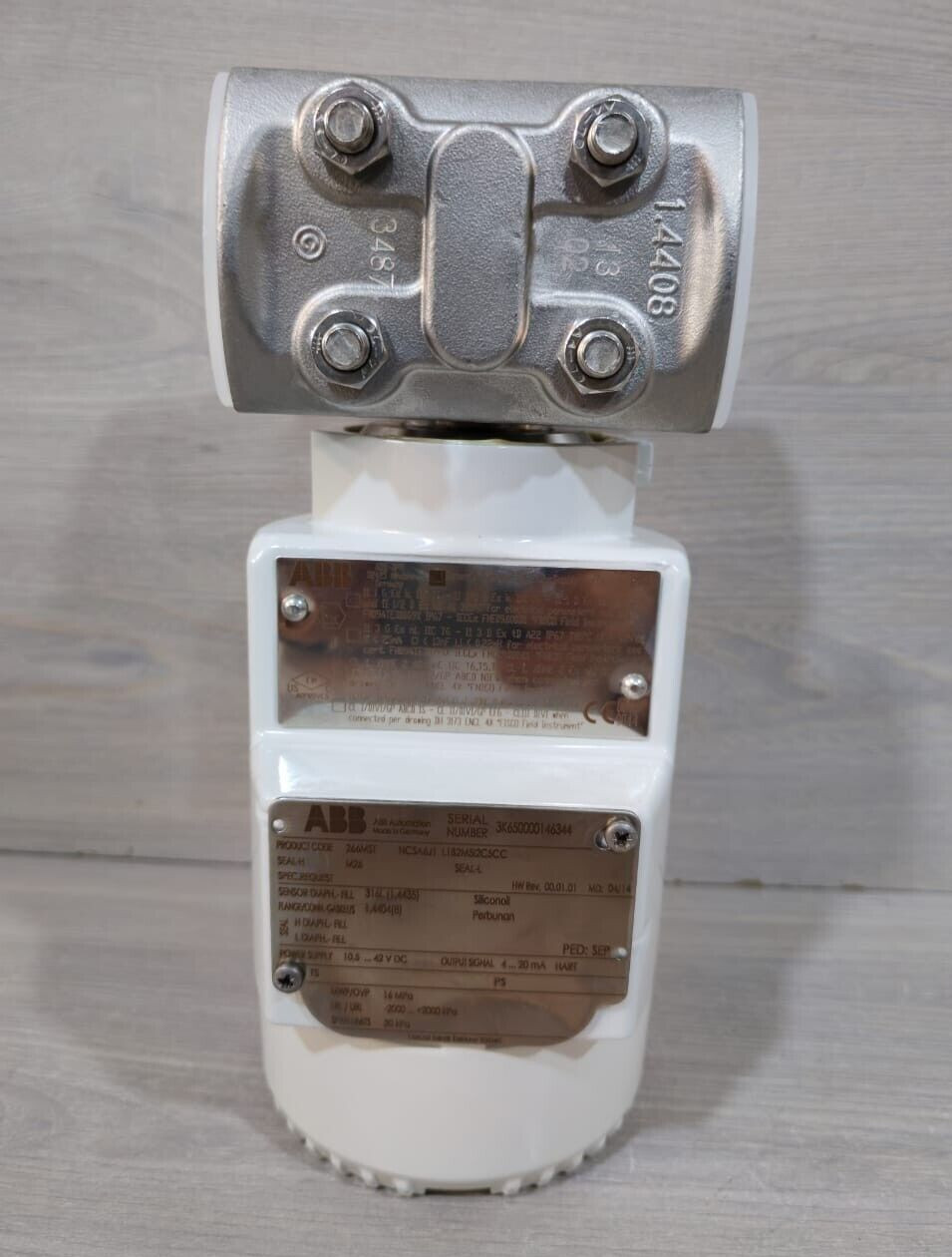 ABB MD-04 ABB 266MST PRESSURE TRANSMITTER 2600T SERIES MD: 04/14 8
