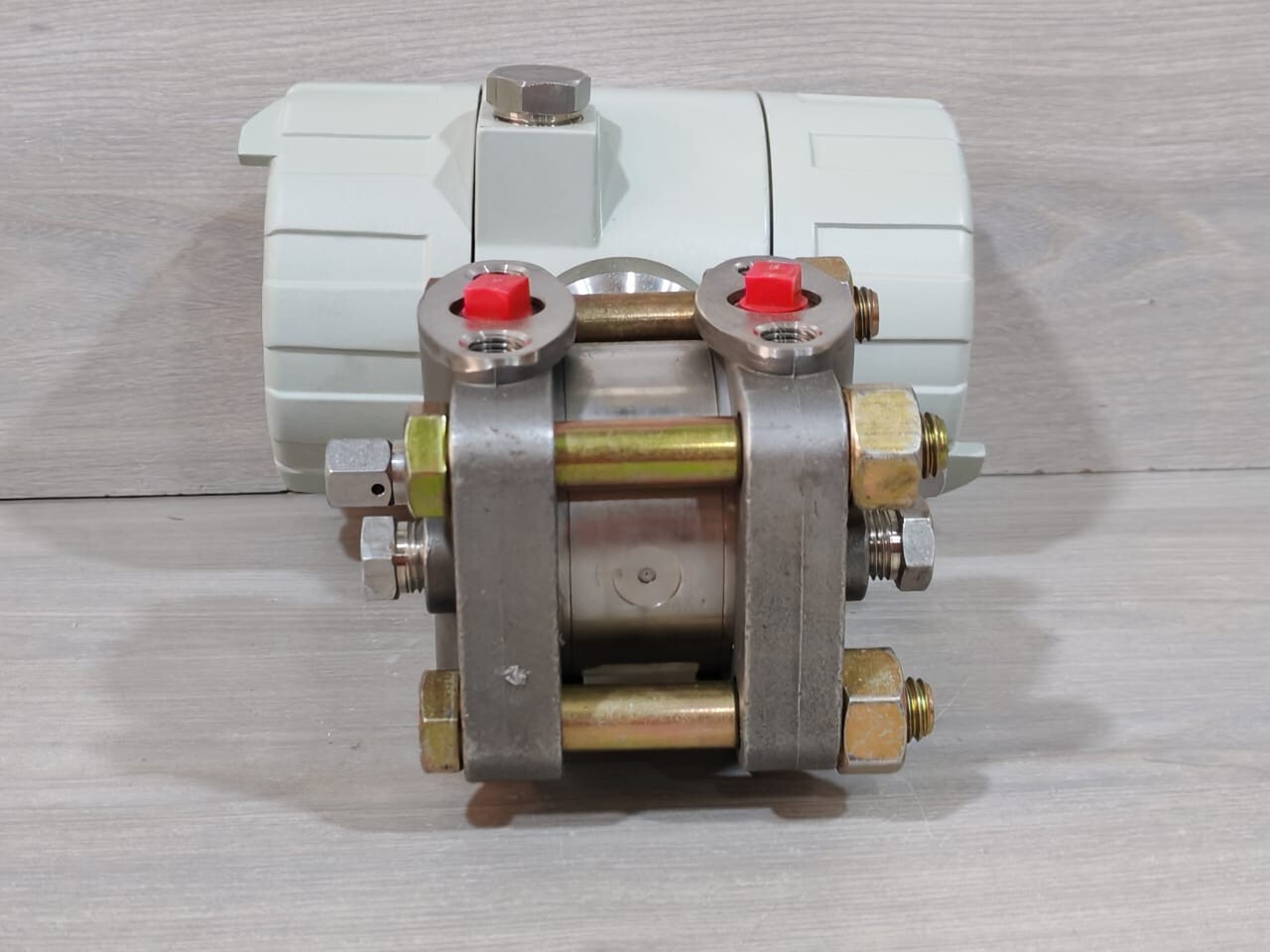 Bailey BC2421511 Bailey BC2421511 Differential Pressure Transmitter 3600 PSI 10