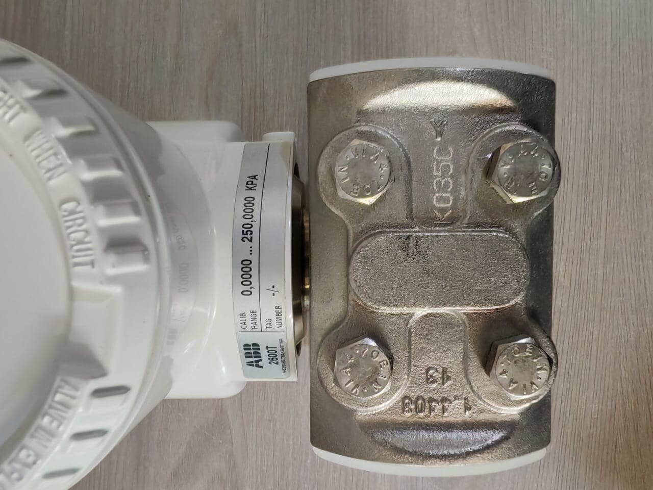 ABB MD-22 ABB 266MST LCMA6J1 L1M5 PRESSURE TRANSMITTER 2600T SERIES MD: 22/14 7