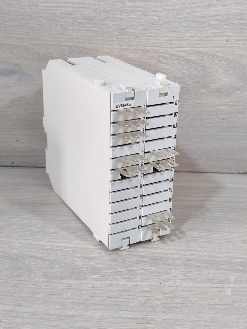 ABB PC200 ABB PC200 UV6546A RELAY 4