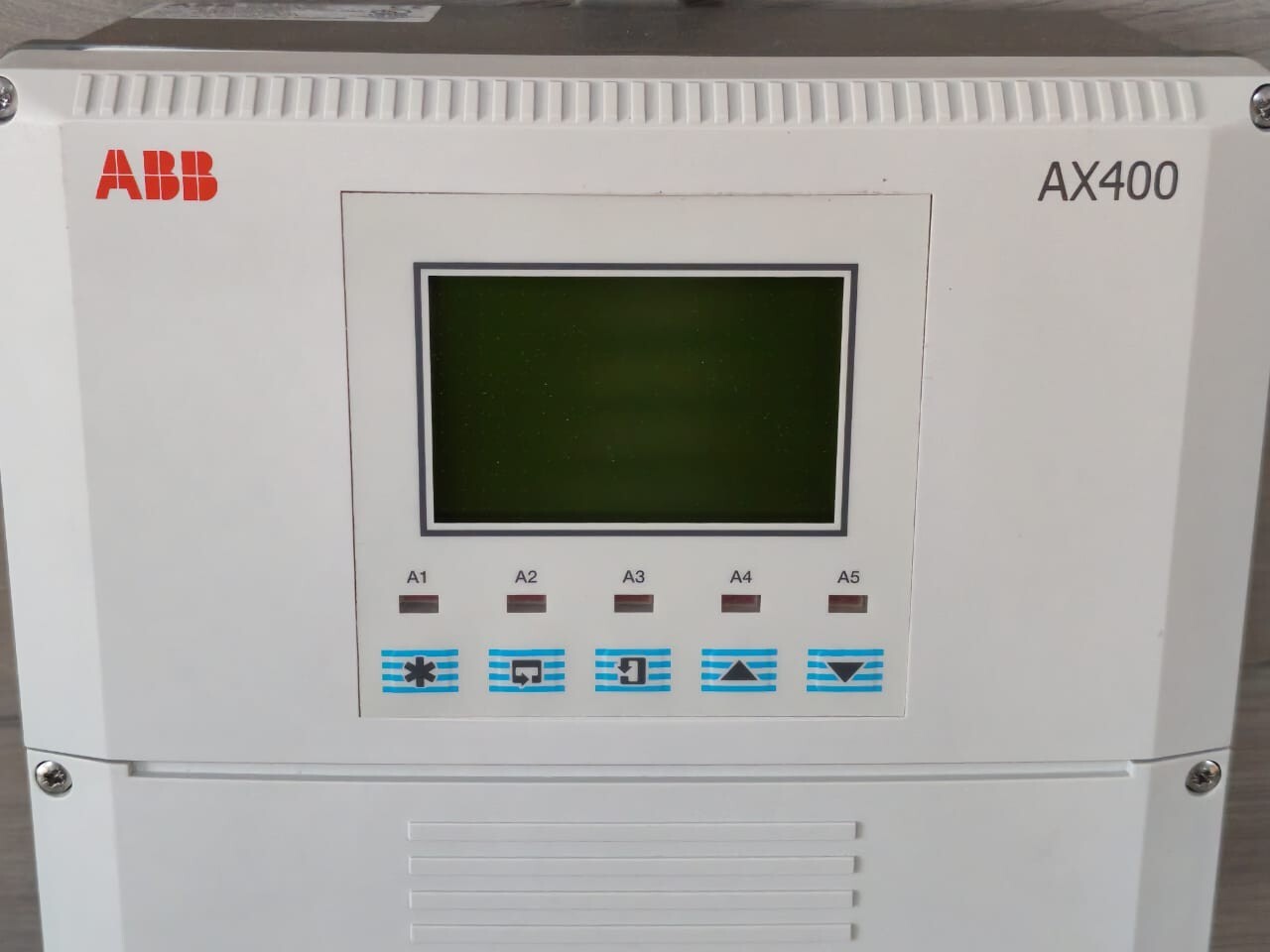 ABB AX460/100010/STD ABB AX400 Transmitter AX460/100010/STD 240VAC 3