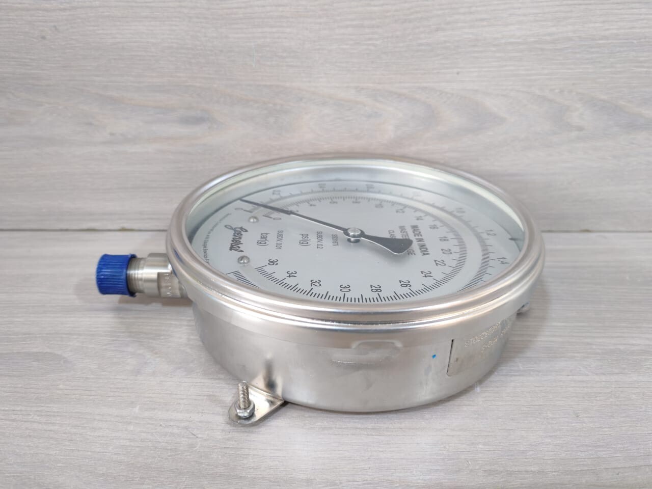 GENERAL INSTRUMENTS EGEBPG-00249 GENERAL INSTRUMENTS MPG-S MASTER-GAUGE 0-2.5 BAR(G) EGEBPG-00249 6