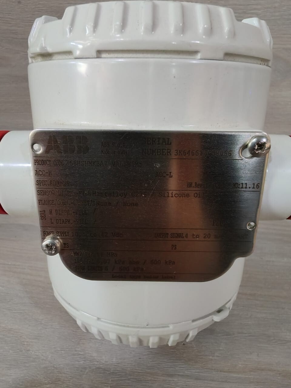 ABB MD-11 ABB 266HSHMKBA7 VALSB6M5 PRESSURE TRANSMITTER 2600T SERIES HW.REV 1.0.3 MD:11.16 5
