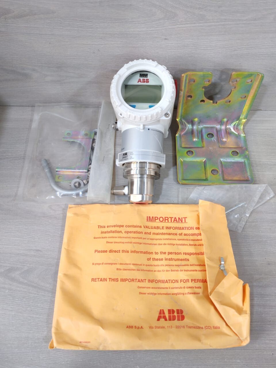 ABB 266HSHMKBA7 VALSB6M5 PRESSURE TRANSMITTER 2600T SERIES HW.REV 1.0.3 MD:11.16