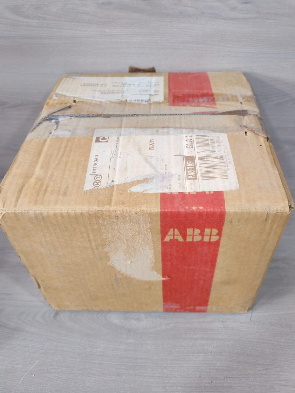 ABB MD-02 ABB 266GSHUKBNA1 E6B7M5C1C6H3 PRESSURE TRANSMITTER 2600T HW.REV 0.1.2 MD: 02.16 6