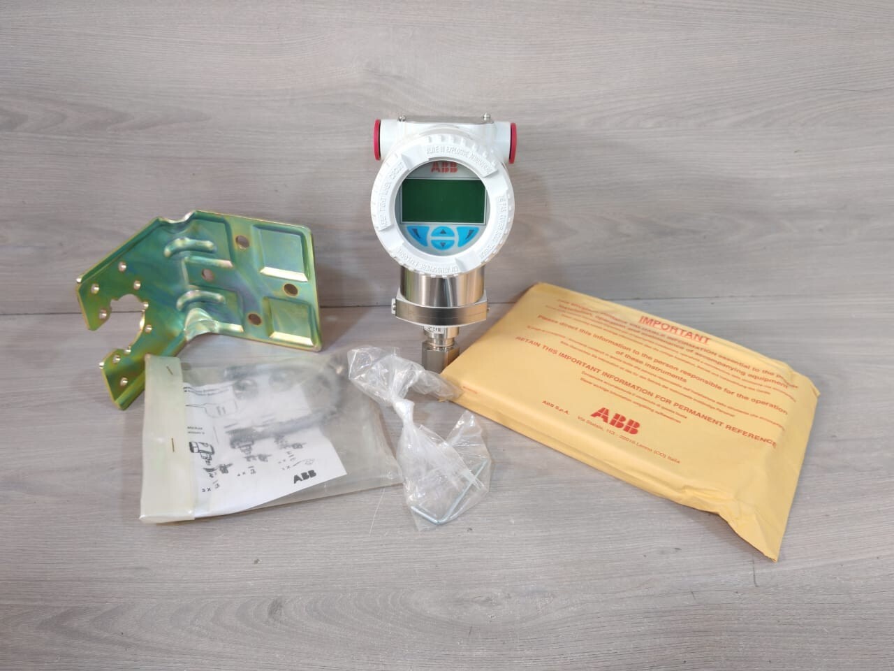 ABB 266ASHUKBNB1 L1B6I2C1 Pressure Transmitter 2600T Series