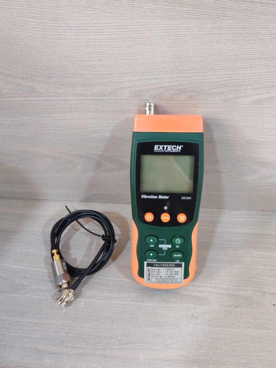 EXTECH INSTRUMENTS SDL800 EXTECH INSTRUMENTS SDL800 VIBRATION METER & DATALOGGER 2