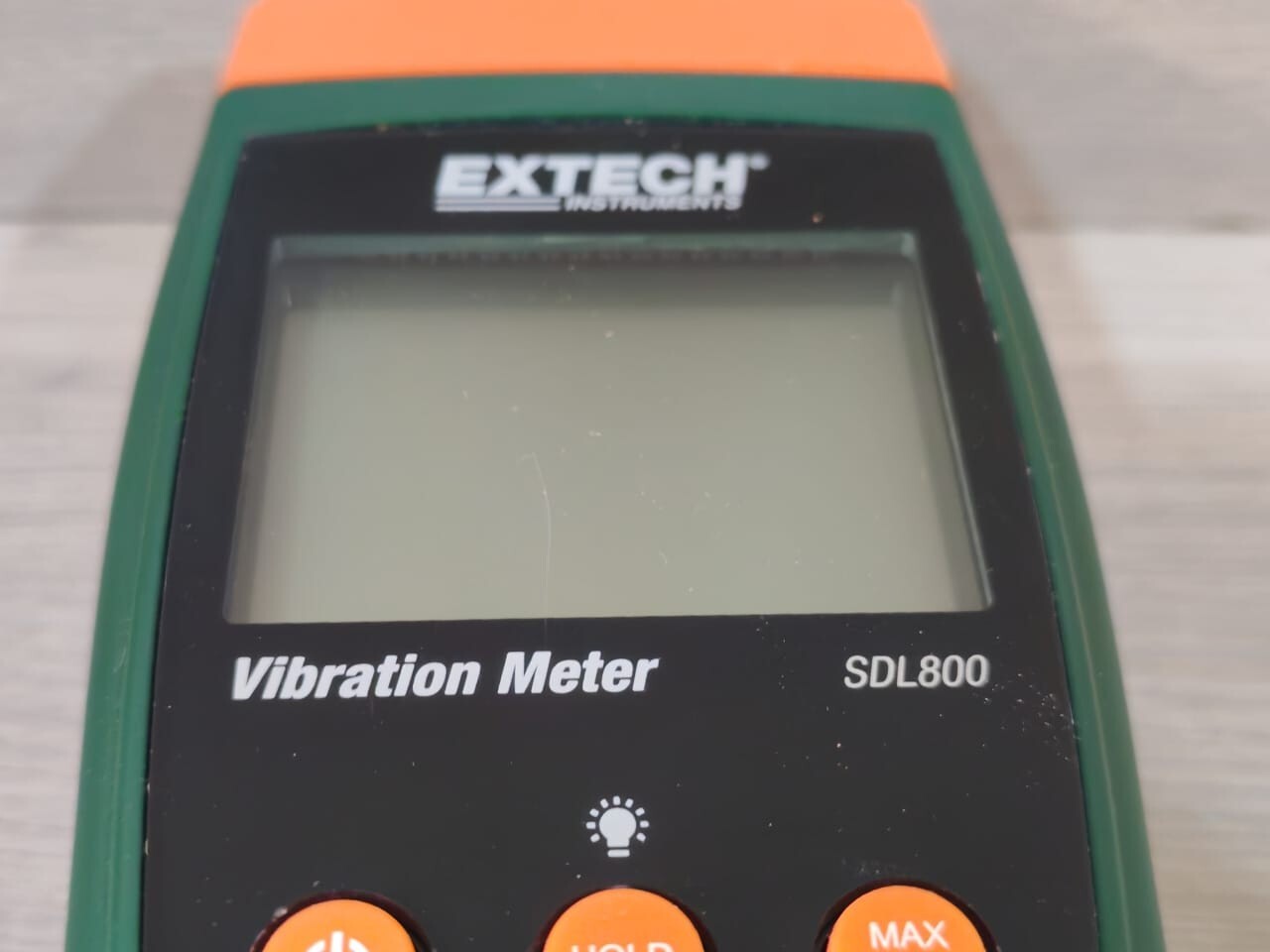 EXTECH INSTRUMENTS SDL800 EXTECH INSTRUMENTS SDL800 VIBRATION METER & DATALOGGER 7