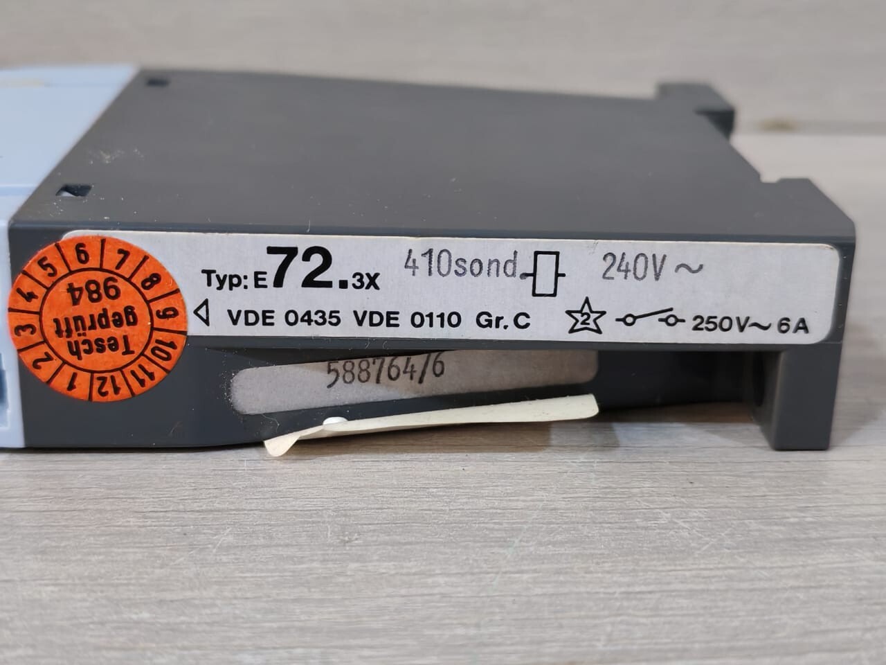 TESCH E72.3X TESCH E72.3X 5945B220172 TIMING RELAY 7